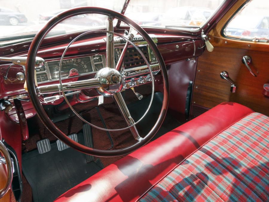  Chrysler Town & Country Sedan 1948 года  (фото 50 из 54)